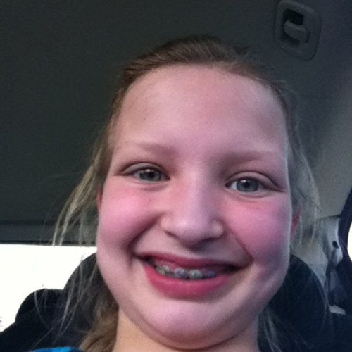 I'm maddie ziegler's #1 fan in the whole world, i love niall horan he is my fav guy in 1d