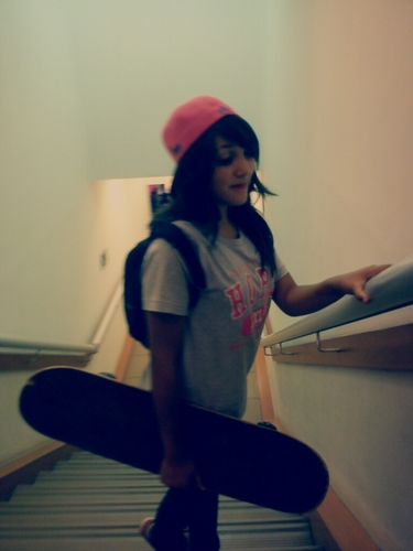 ghisleineortiz's profile picture. 