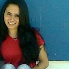 15 anos , Virginiana , colorada , gente boa , simpática , feliz !