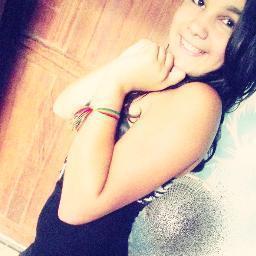 Ela é um pouco de tudo que me faltou. E, é muito mais do que eu poderia pedir.” 
   D' @nayanadacosta :*