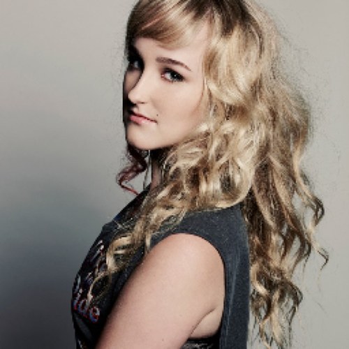 @camrynrocks i love you so much i think your amazing❤ i seen you in belfast on 7.3.23!!