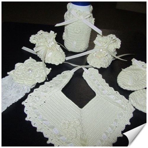 We are specialized in handmaids & unique gift ideas.. Tel:+971-56-6756995 ✉orders@dxbfunkeys.com Pin: 2920269C