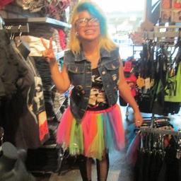 Rainbow___Farts's profile picture. i am awesome !:3 i am NOT emo ! Punk for life (: lol  ohh and i follow bakk fast :P