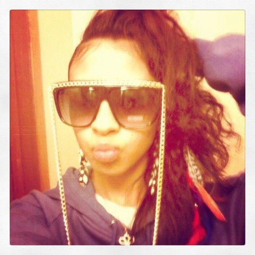 Im The Shiiitt Biitch!! Dnt 4 Get It! I love ya [= Blow Tht Smoke Hmu! #TeamLiteskinn #TeamSagittarius #TeamBisexual #TeamChrisBrown #TeamBlah Blah Blah :P