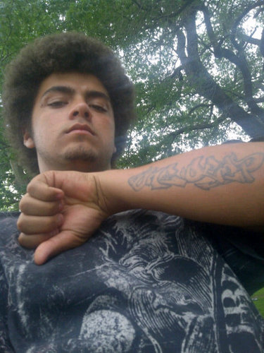 #MostWantedNigga #THUGLIFE #liveitup do what yall do but watch My shoes. Tlk shit get bet down. Never snitch. An ya  shoot back.