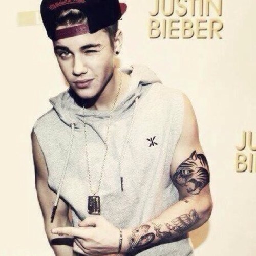 JUSTIN DREW BIEBER HAS MY HEART| Through thick n thin, BELIEBER