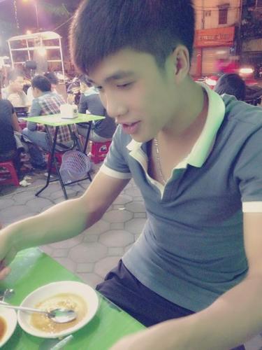TuanPhong1210's profile picture. 