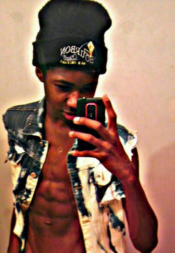 follow me on Instagram @dbrooks35  kik me @roadrunner2335