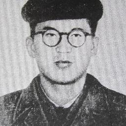 小倉無線2282。政治家等の著名人からコメントを返されるのを目的としています。顔写真は戦後最大の偽札事件（チ-37号事件）の犯人のモンタージュ写真を流用。
https://t.co/AkMqgaDpXT…
https://t.co/oJVx8IUjjs