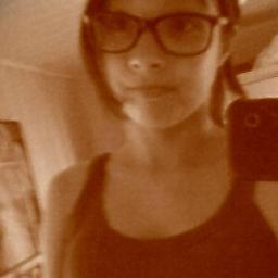 ℱoco, ℱorça & ℱé ♪ 
 Eu ñ busco a perfeição em ninguem ñ quero que busquem em MIM!! 
  Eu ñ Preciso,De Gente Fingi que se Importa Coomigo!!*--*