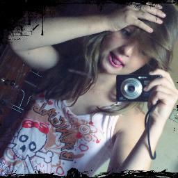 My life @Rihanna/ Minha Hist são todas vcs navys ..Por que tenho certeza que se ñ tivesse Navy ..A rihanna estaria FALTANDO uma grande parte dela ,sem noix..s2
