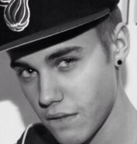 Saw justin on 11/2/12
Mama jan tweeted on 3/3/13