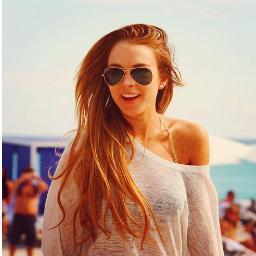 Model, Singer, Actress. ✩  Official Lindsay Lohan in Habblet. ✩ - 27 Anos - U.S.A