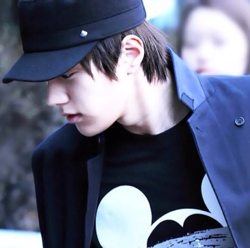หล่อใสเซ็กซี่เสียงดีใช่ย่อย รักคุณไม่น้อยไปกว่าใคร ผมเองนั่นไงคิมมยองซู (roleplayer of @INFINITELKIM)
