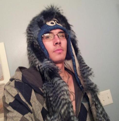 V13R4L's profile picture. idk