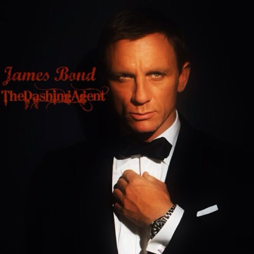 A tall decedent drink of water that goes down smooth. A seducer in a suit, shaken, not stirred. Father to 2. Claimed by @MagneticSiren.