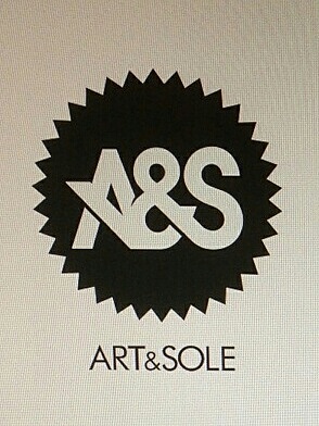 sneakers...art...culture
        artandsoleokc@gmail.com