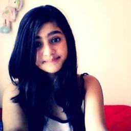 JulianaMendesC's profile picture. Stay#Strong