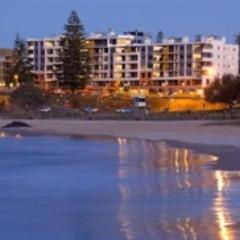 Greater Port Macquarie is located midway between Sydney and Brisbane on the Mid North Coast, 420km from Sydney and 510km from Brisbane.