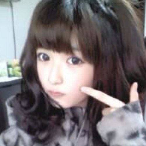 김지인 (キム・ジイン)Bot...♡* →@wldls102
Happy to see you~!*
2013.4.9~