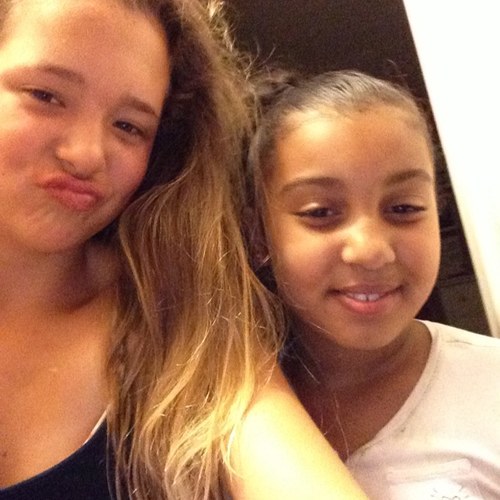 LOVE PINK!3 EMMA,ABBY,LAILA, caitlin, and ashtyn yall are my bffls! MODELING AND FASHION ARE MY PASHIONS! ~NEW YORK YANKEES~