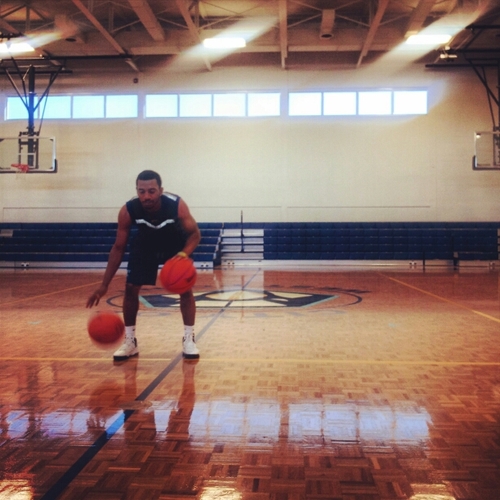 MrAssist1's profile picture. hooping all my life.... fuck dreaming big ima make that shit true.... cool person tho...