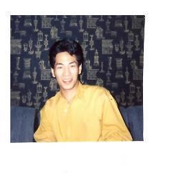 恋愛専門占い師カモワンタロットリーダーこと市川壮一郎です 名古屋にて占い師をしておりますタロットと西洋占星術 をもちいて 幸せに導いていくお手伝いをしておりウラーラ占いを提供しております