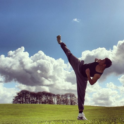 browneechan's profile picture. i like cosplay,martial arts,tricking and being vain :D strength in numbers i'm a stunt performer for SG action..follow mei follow back :D