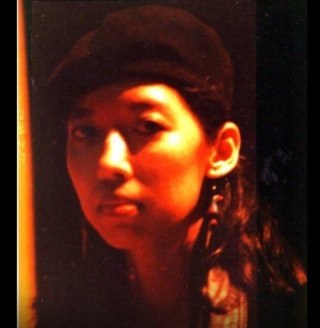 Beth_Lutters's profile picture. Penulis Skenario, Sutradara, Pimpinan Sanggar PAVITA, dan Penulis Buku KUNCI SUKSES MENULIS SKENARIO.