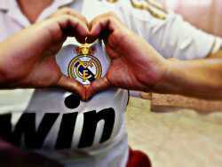 La Decima un estilo de vida. Mi idolo Mesut Ozil, Pepe, Higuain. Mi dios Cristiano Ronaldo. Mi hogar El Santiago Bernabeu. Juntos hasta el final Real madrid