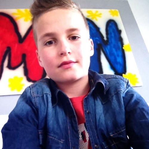100% swag // je kan me accepteren of me haten // love dj // ;)