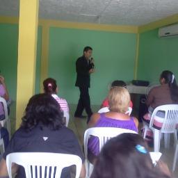 Soy cristiano y amo al señor con todo mi corazón, les invito a conocer a cristo, seguir el camino que cristo trazo para asi llegar al cielo..|