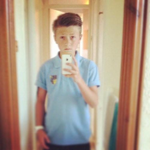 FC Bracknell ; Number99 Sandhurst Town FC ; Number7 Position ; Striker Follow For Follow Instagram---- _harveygriffiths