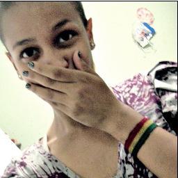 Sempre em frente, pé no chão, com sobriedade e com a felicidade de quem sabe o que quer. E hoje eu quero estar junto a você. #FOLLOW ;**