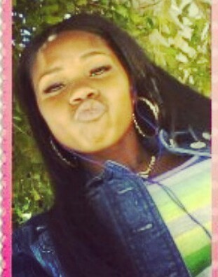 - * Young Lady 5,7 Pretty Face, Beautiful shap , No tatt's , # tripping over bitches is the thang I don't do :)
