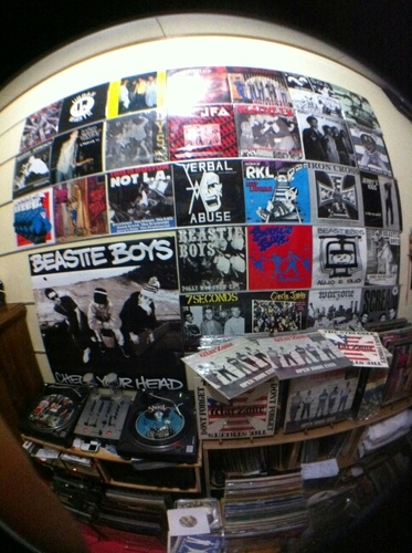 hardcore still lives