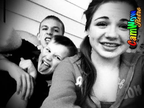 LoganLwest's profile picture. 