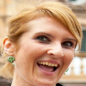 l_j23's profile picture. Meeting people and making new friends is FUN!