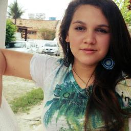 I love Surf, sea, S.C Internacional. I love be a student of physiotherapy.