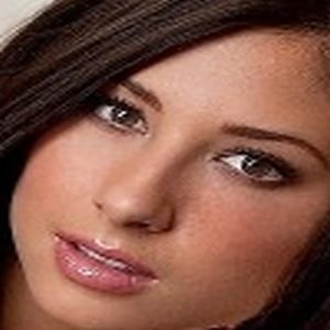 LoriTurner3's profile picture. Utilizes the social networking for my resources