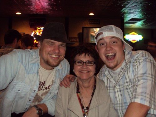 sharonstwocents's profile picture. Old-school Kennedy Democrat, in Iowa partially for up close exposure to hopeful local & national politicians, OFA trained & dedicated campaign volunteer.