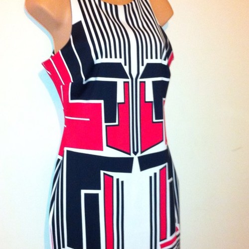 Frocks limited is passionate about fashion especially dresses. Aims to promote sell advertise stylish elegant dresses for all occasions.