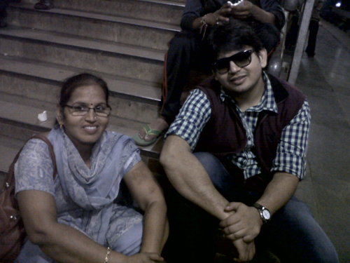 Ronakbhandari9's profile picture. 