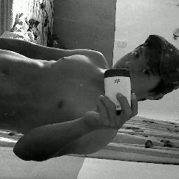 00rony00suleymi's profile picture. Dios nunca se equivoca, dios es amOr y grasiias a el viivimOs y tenemos viida eterna porque el nos libero del mal..!! Te amo Dios