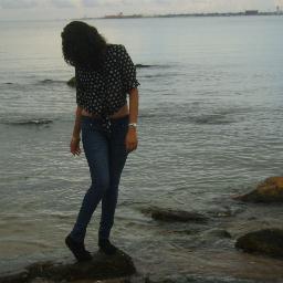 I 'm 100% ''DIRECTIONER ''... soy latina  ^.^  follow me & i follow back