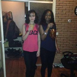 shuewiebabettjj's profile picture. Heey ♥
I am Shuenska A.♥
Latina♥
Bestfriend: @xkeepingsmilling_♥
In Love w/: @iGonDuart sinds 02-11-12 !♥