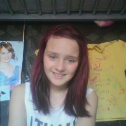 heyii3 im Bethany....I love having fun and I am sorta random and I love tupac he is my idol3