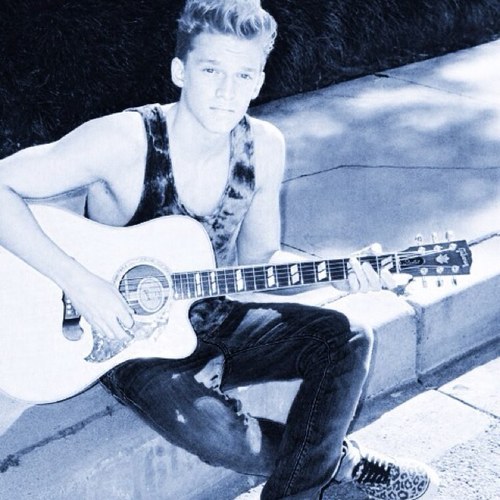 CODY SIMPSON AND ZAYN MALIK PLEASE FOLLOW ME!!!! X