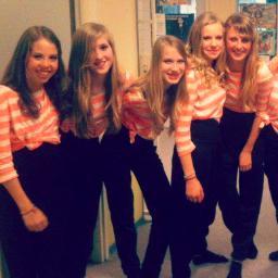 14 jaar/ meisje/ northgo college/ M3D/ ۪۫вєѕт ωιѕнєѕ ♔/ ℓινє, ℓαυgн αи∂ ℓσνє'