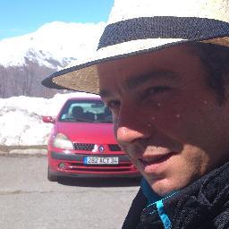 Spécialiste des outils pour la création de Sites Web. Passionné, je donne de mon temps pour vos projets! Le brains-storming, une religion.